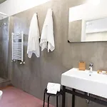 Florestine Konukevi Napoli