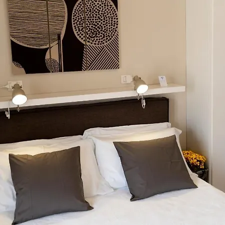 Florestine 4* Naples