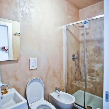 Florestine Guest house *
